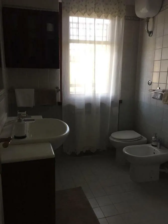 Guest house Fiumicino A57 Banano Hotel