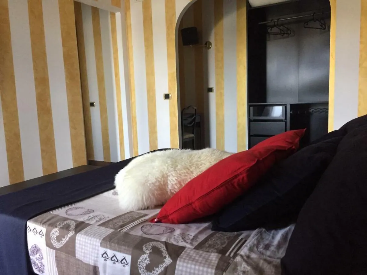 Fiumicino A57 Banano Hotel Italy