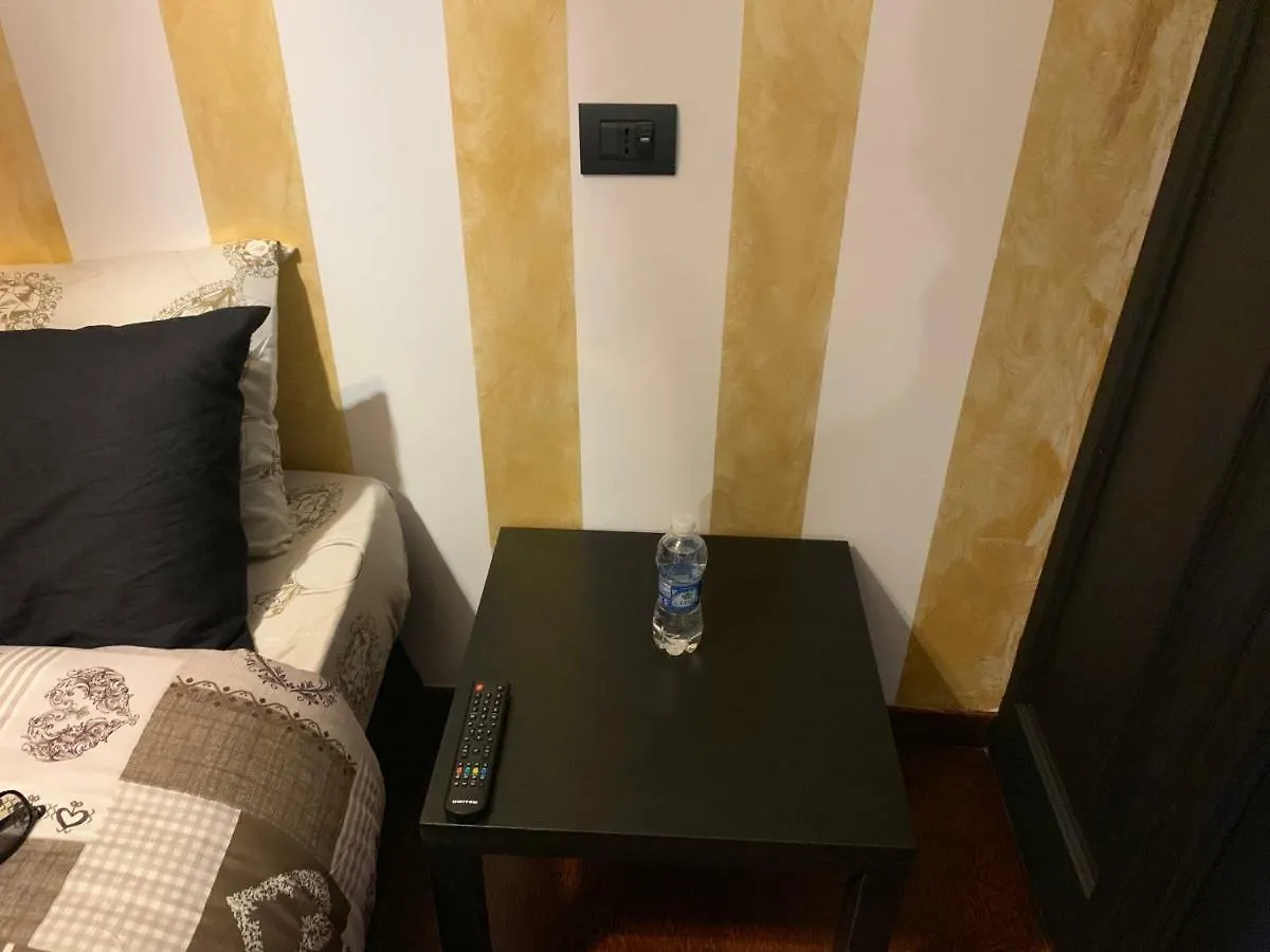 Affittacamere Hotel Fiumicino A57 Banano Italia