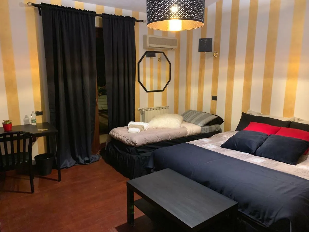 Fiumicino A57 Banano Hotel