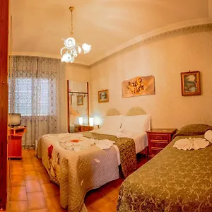 Pensjonat Hillary House, Fiumicino